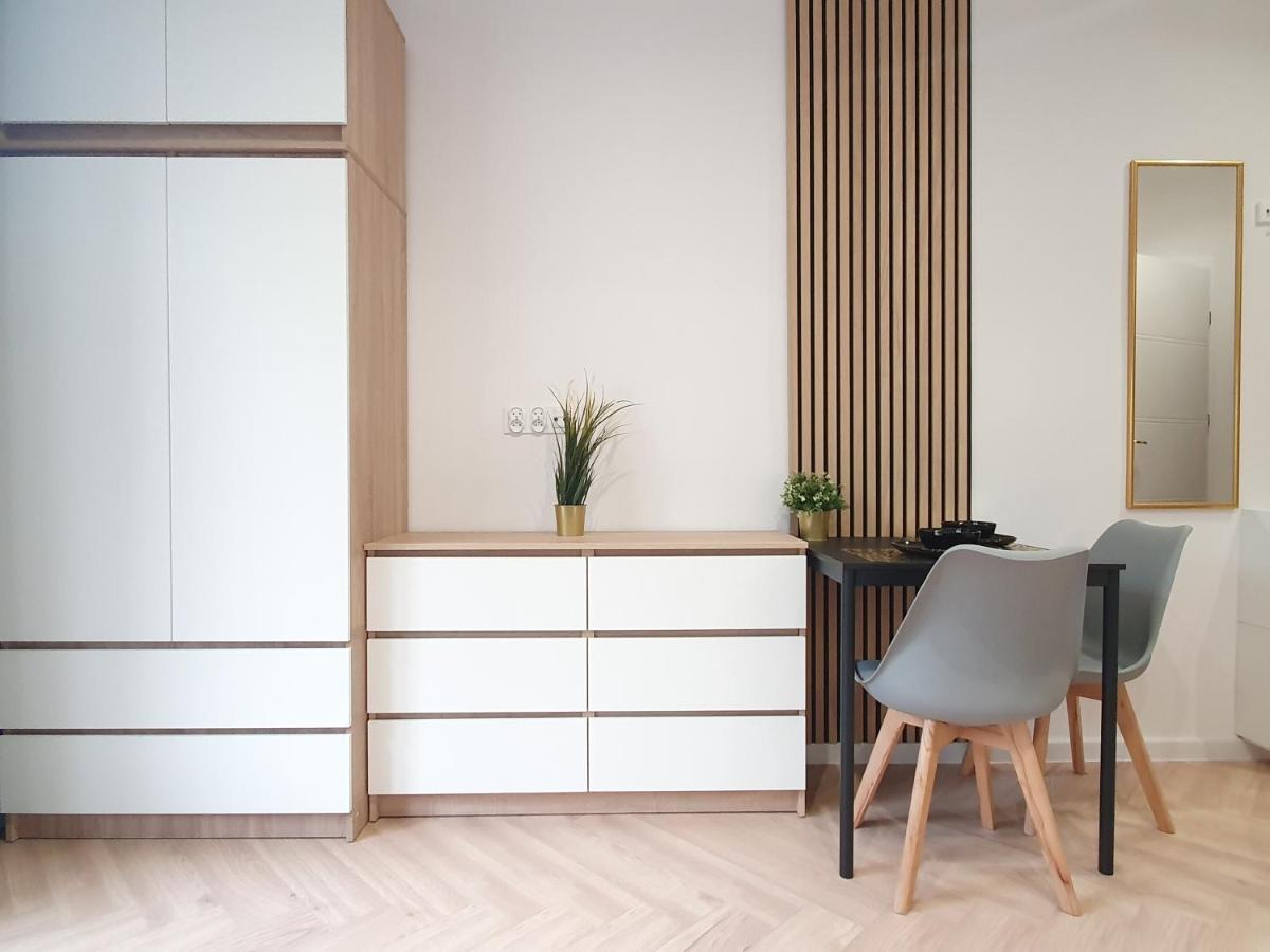 Grabowska 8 By Homeprime Warsaw Luaran gambar